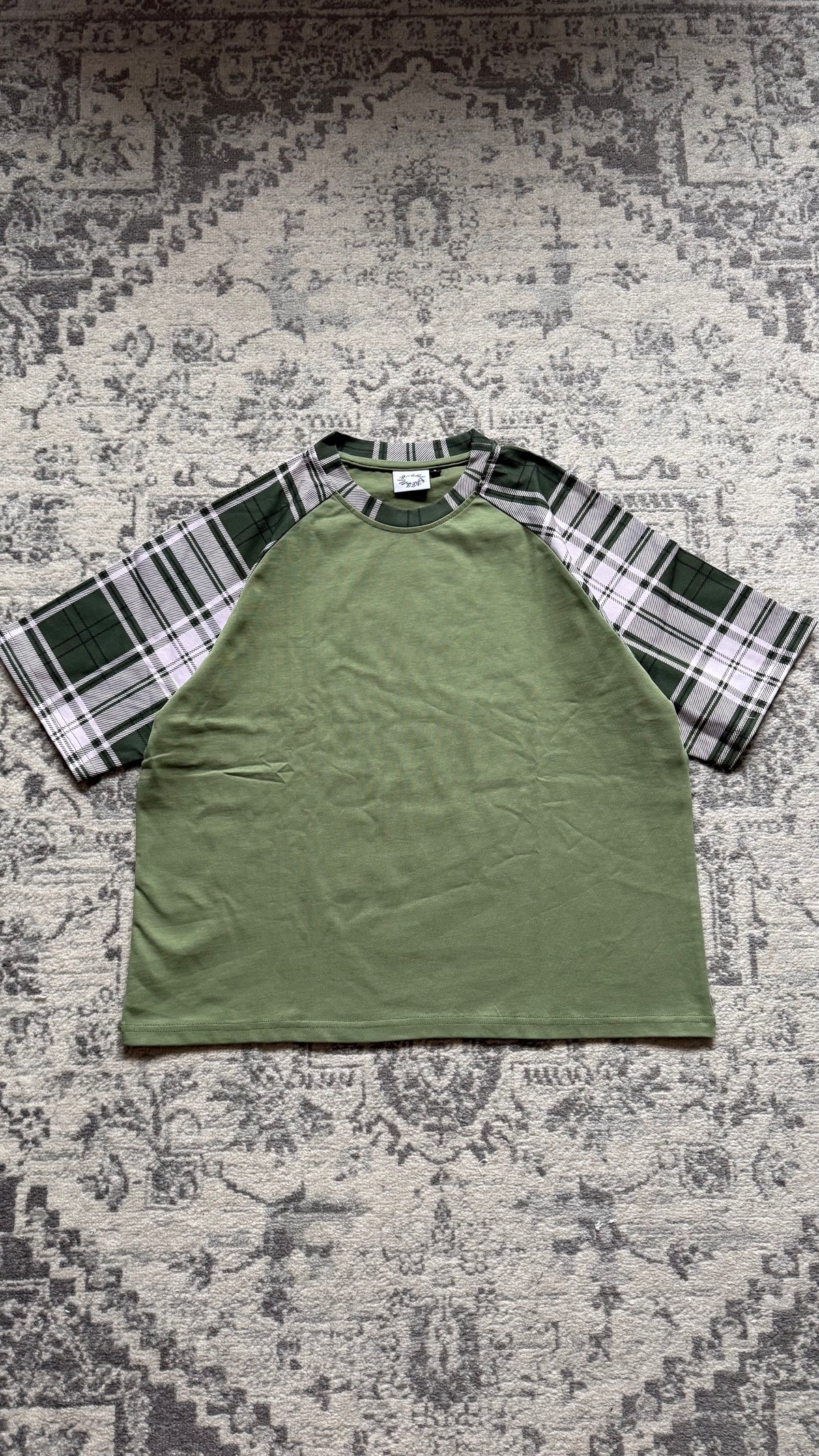 ,,Plaid’’ Green Tee